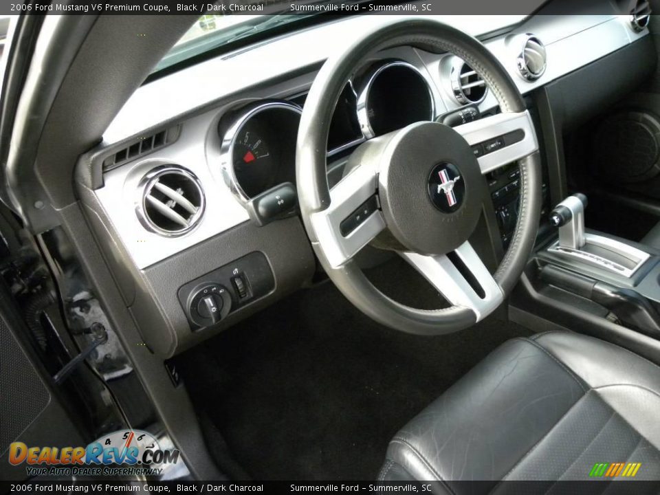 2006 Ford Mustang V6 Premium Coupe Black / Dark Charcoal Photo #3