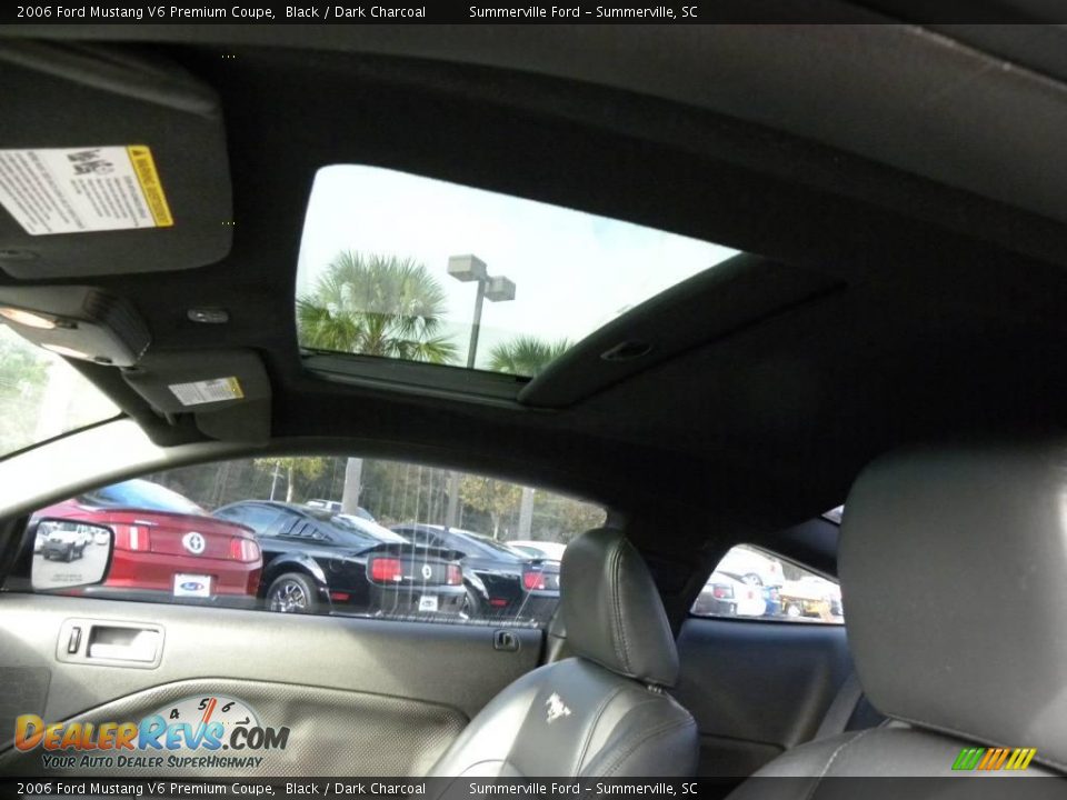 2006 Ford Mustang V6 Premium Coupe Black / Dark Charcoal Photo #4