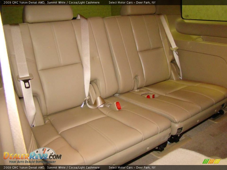 2009 GMC Yukon Denali AWD Summit White / Cocoa/Light Cashmere Photo #13
