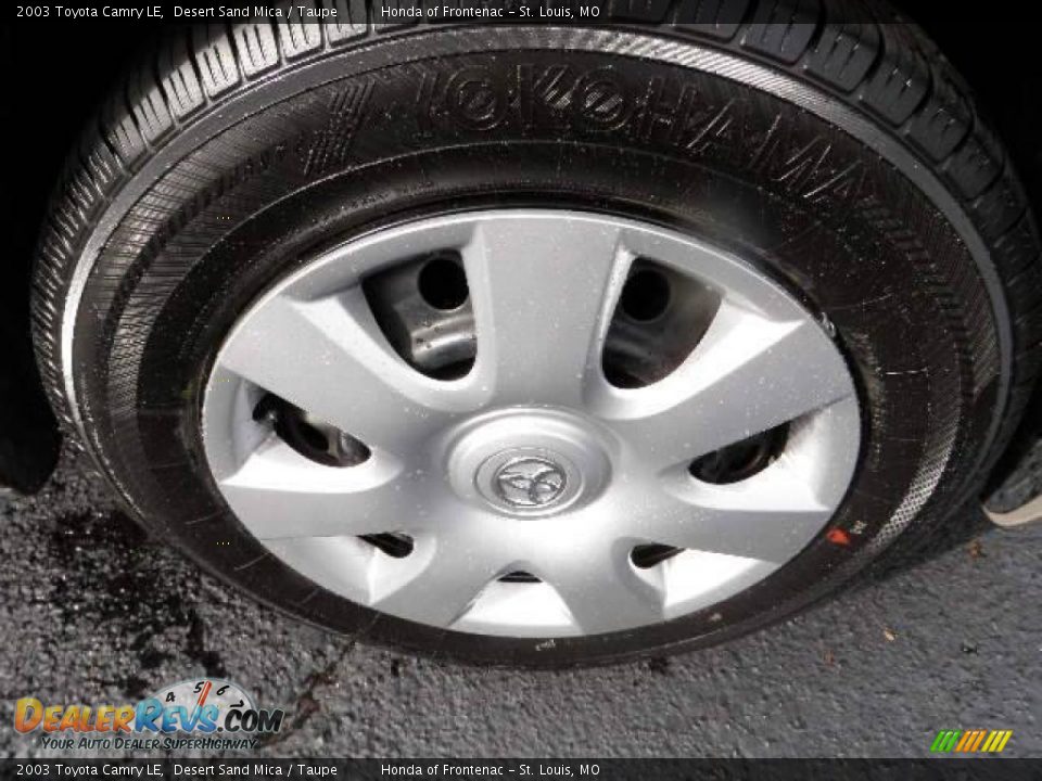 2003 Toyota Camry LE Desert Sand Mica / Taupe Photo #8