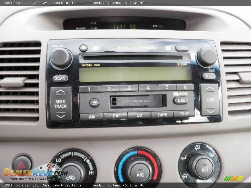 2003 Toyota Camry LE Desert Sand Mica / Taupe Photo #22