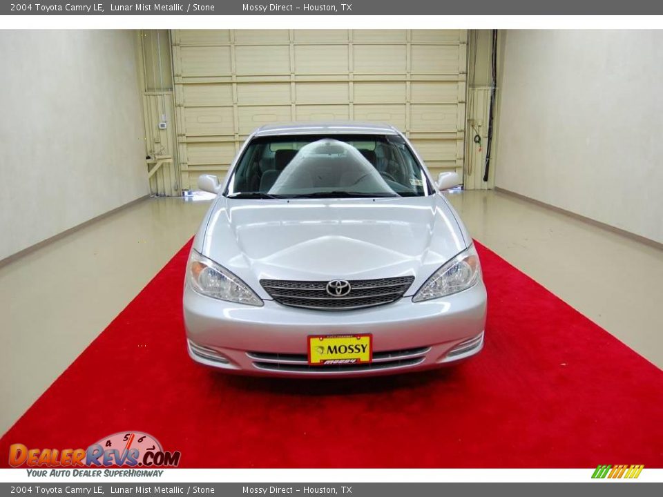 2004 Toyota Camry LE Lunar Mist Metallic / Stone Photo #2
