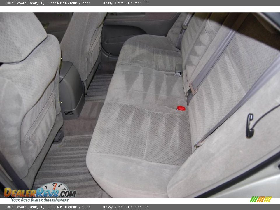 2004 Toyota Camry LE Lunar Mist Metallic / Stone Photo #13