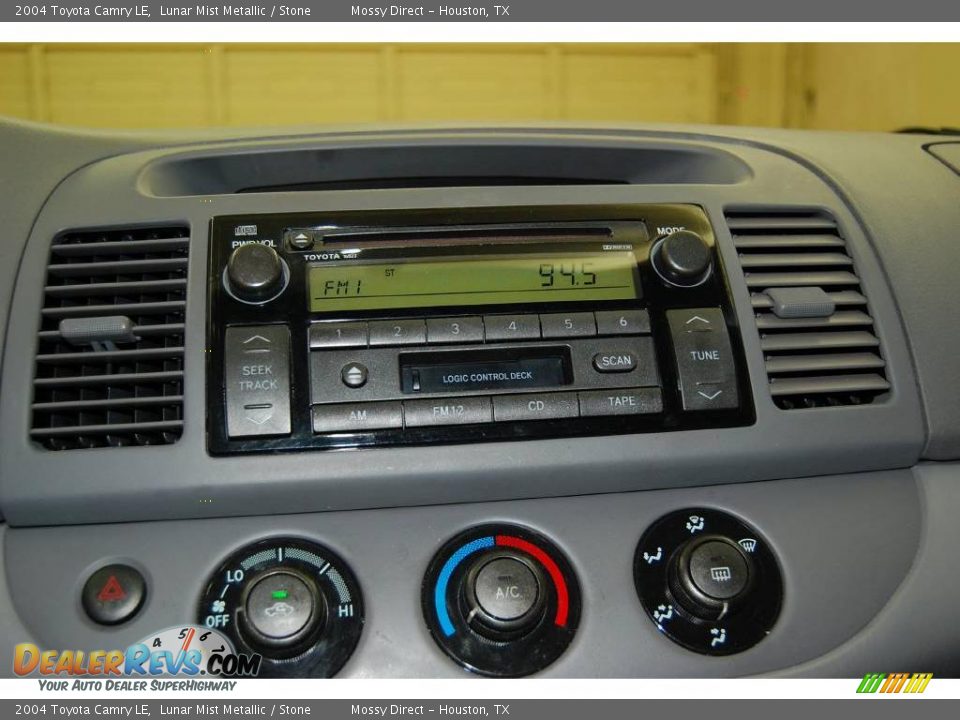 2004 Toyota Camry LE Lunar Mist Metallic / Stone Photo #21