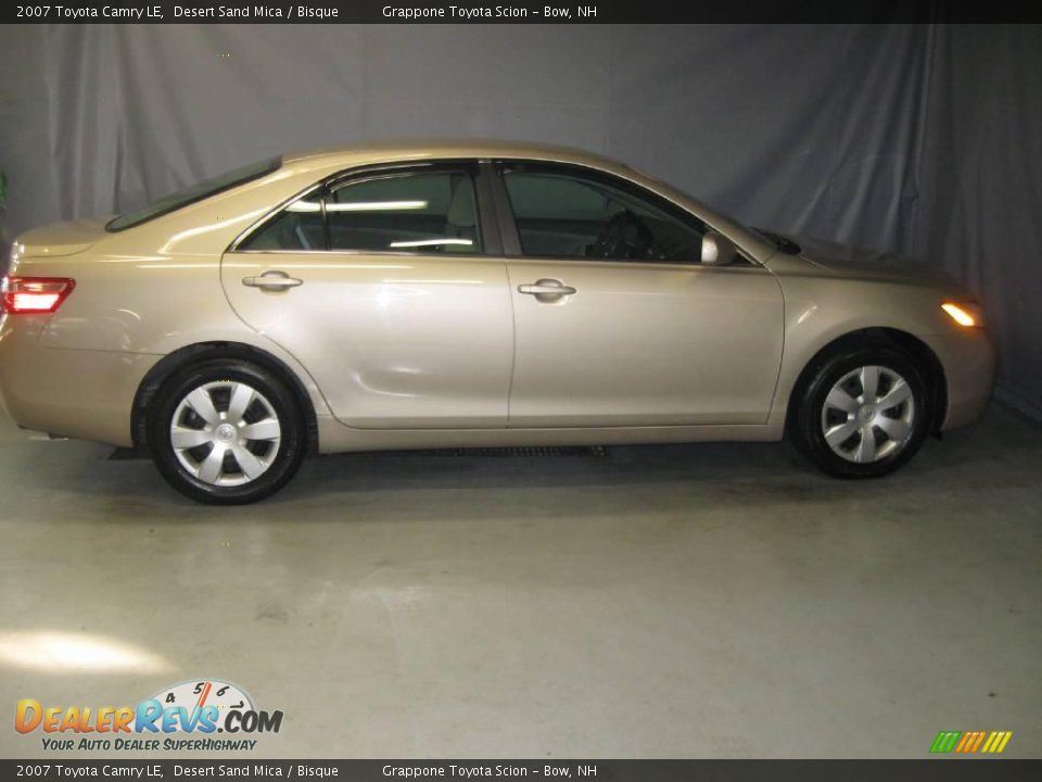 2007 Toyota Camry LE Desert Sand Mica / Bisque Photo #4