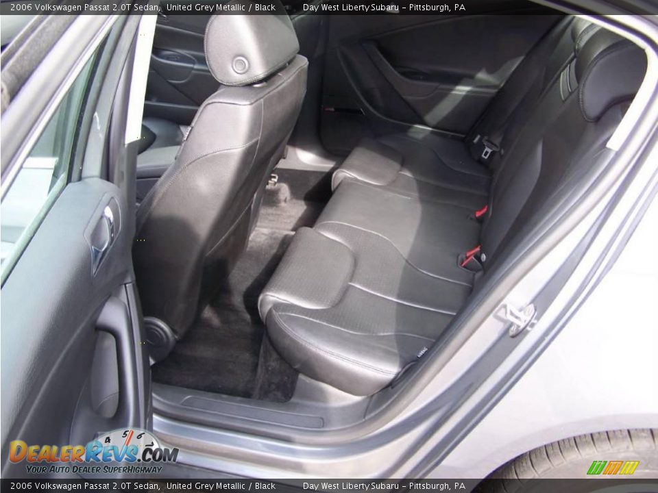 2006 Volkswagen Passat 2.0T Sedan United Grey Metallic / Black Photo #4