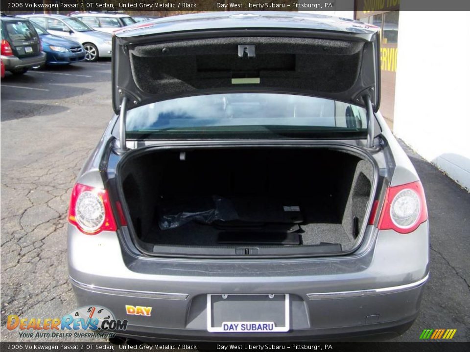2006 Volkswagen Passat 2.0T Sedan United Grey Metallic / Black Photo #7