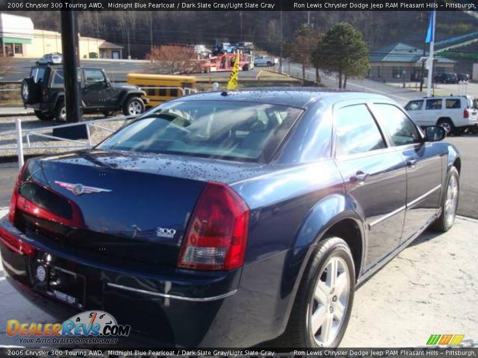 2006 Chrysler 300 Touring AWD Midnight Blue Pearlcoat / Dark Slate Gray/Light Slate Gray Photo #4