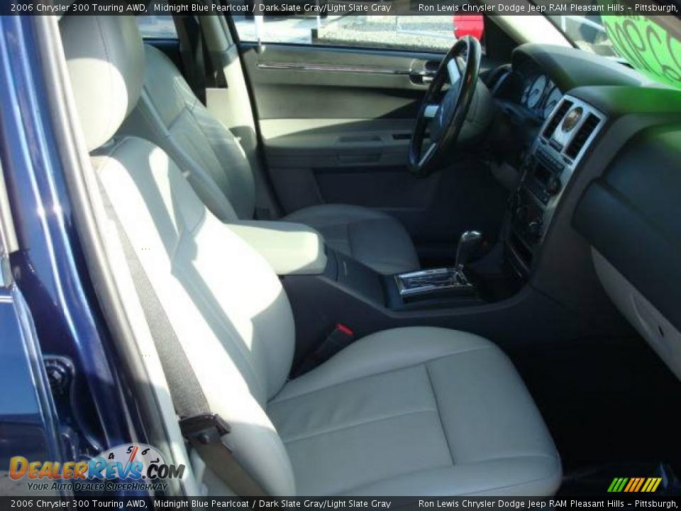 2006 Chrysler 300 Touring AWD Midnight Blue Pearlcoat / Dark Slate Gray/Light Slate Gray Photo #13