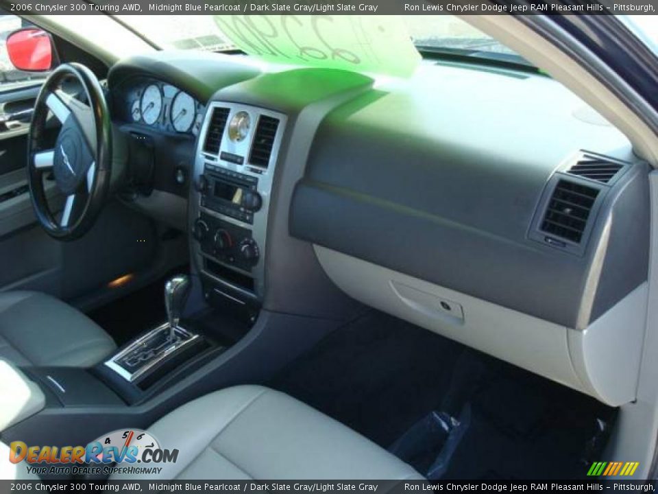 2006 Chrysler 300 Touring AWD Midnight Blue Pearlcoat / Dark Slate Gray/Light Slate Gray Photo #14