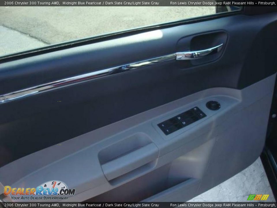 2006 Chrysler 300 Touring AWD Midnight Blue Pearlcoat / Dark Slate Gray/Light Slate Gray Photo #21