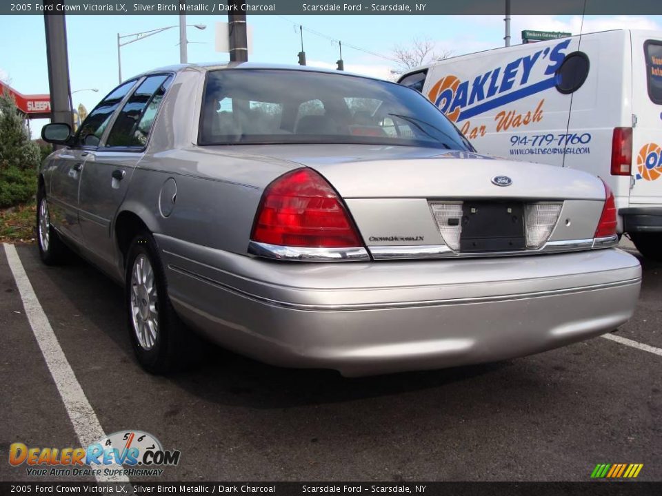 2005 Ford Crown Victoria LX Silver Birch Metallic / Dark Charcoal Photo #7