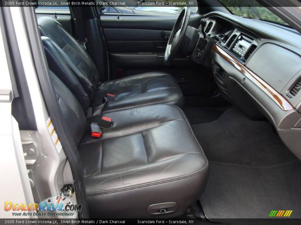 2005 Ford Crown Victoria LX Silver Birch Metallic / Dark Charcoal Photo #15