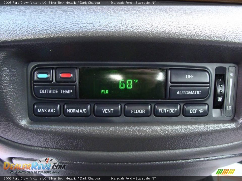 2005 Ford Crown Victoria LX Silver Birch Metallic / Dark Charcoal Photo #23