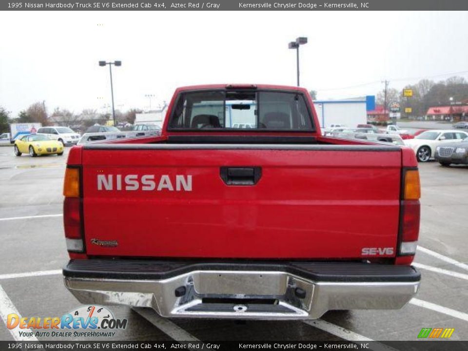 1995 Nissan Hardbody Truck SE V6 Extended Cab 4x4 Aztec Red / Gray Photo #4