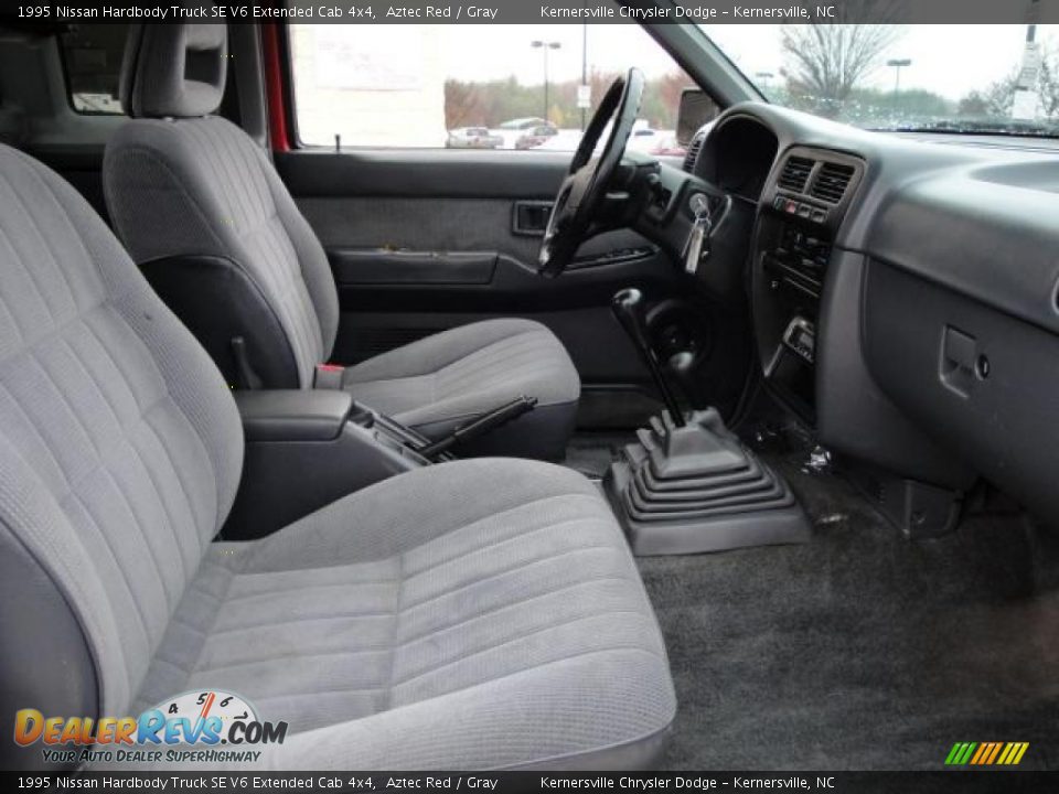 1995 Nissan Hardbody Truck SE V6 Extended Cab 4x4 Aztec Red / Gray Photo #14