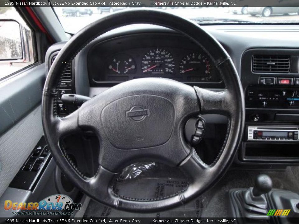 1995 Nissan Hardbody Truck SE V6 Extended Cab 4x4 Aztec Red / Gray Photo #17