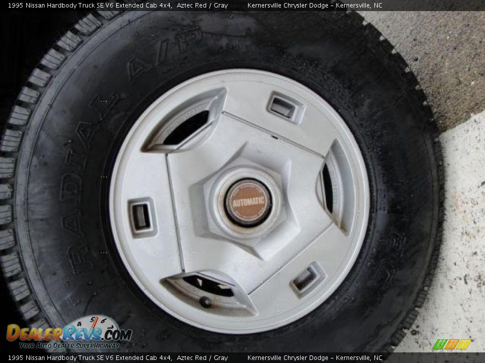 1995 Nissan Hardbody Truck SE V6 Extended Cab 4x4 Aztec Red / Gray Photo #20