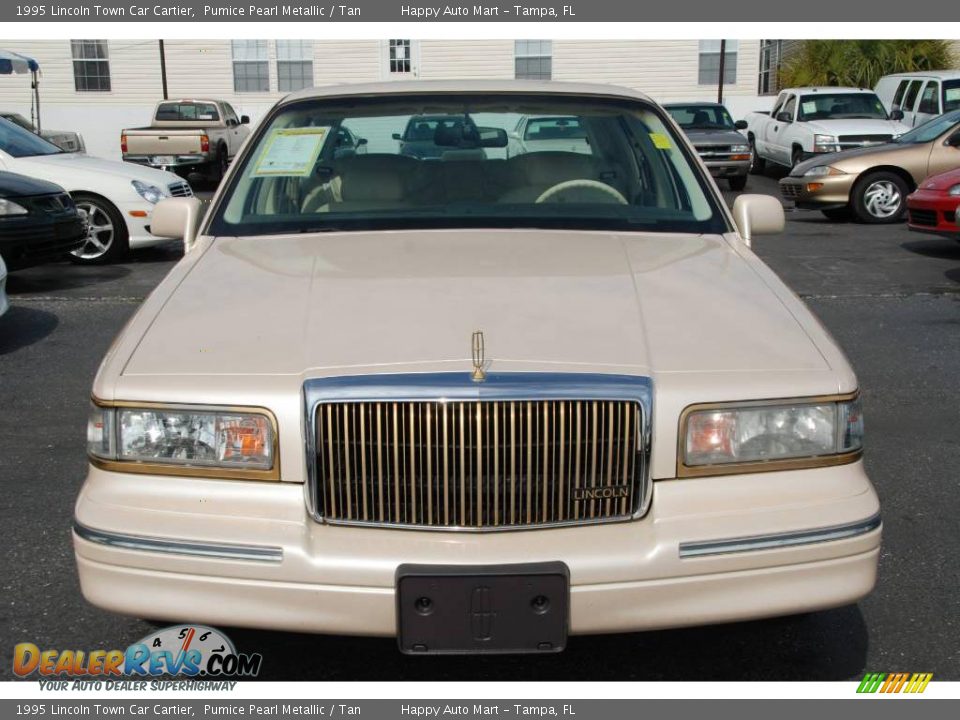1995 Lincoln Town Car Cartier Pumice Pearl Metallic / Tan Photo #4