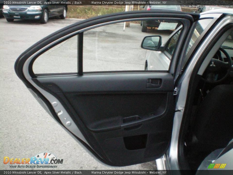 2010 Mitsubishi Lancer DE Apex Silver Metallic / Black Photo #16
