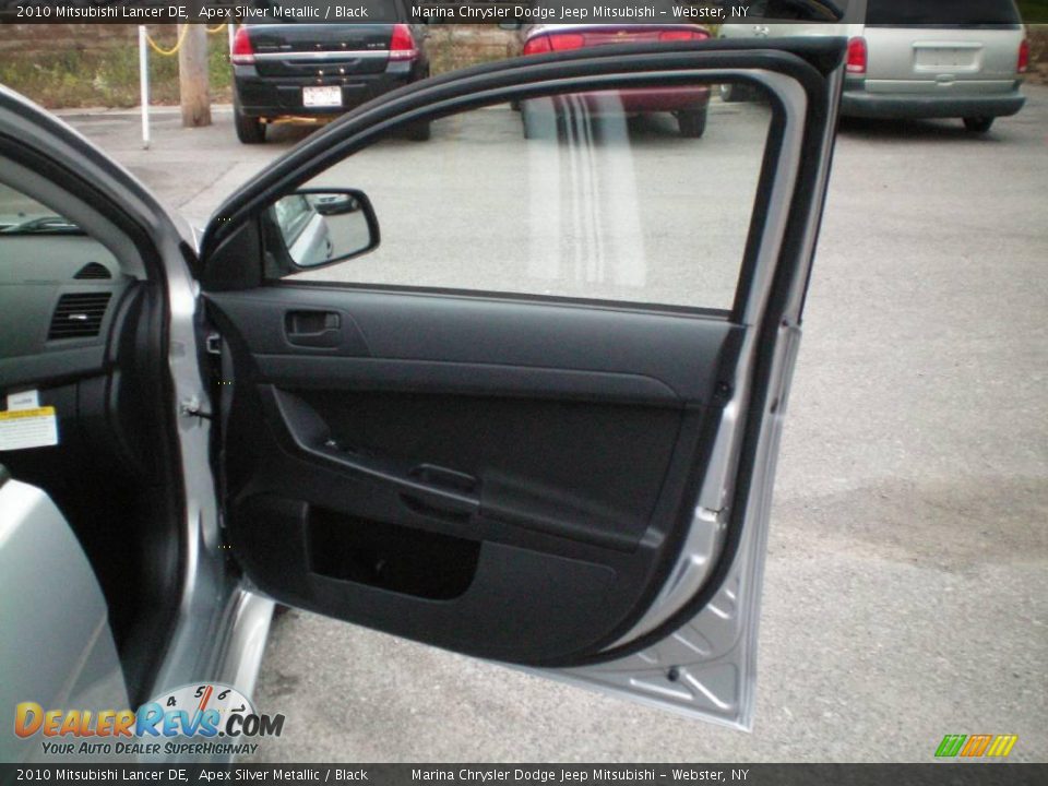 2010 Mitsubishi Lancer DE Apex Silver Metallic / Black Photo #21