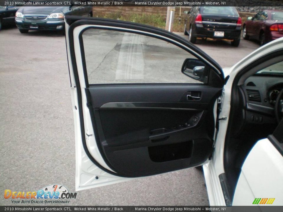 2010 Mitsubishi Lancer Sportback GTS Wicked White Metallic / Black Photo #16