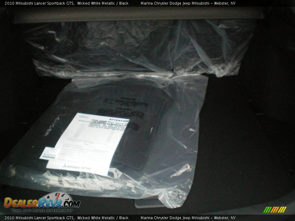 2010 Mitsubishi Lancer Sportback GTS Wicked White Metallic / Black Photo #19