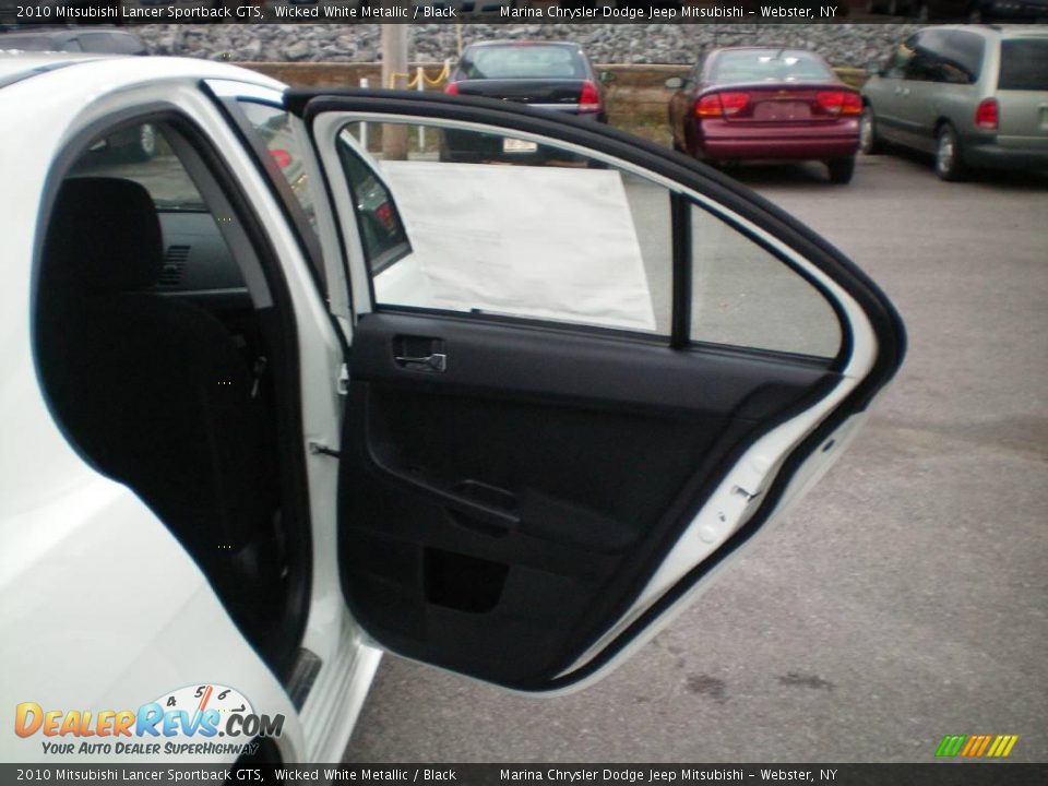 2010 Mitsubishi Lancer Sportback GTS Wicked White Metallic / Black Photo #20