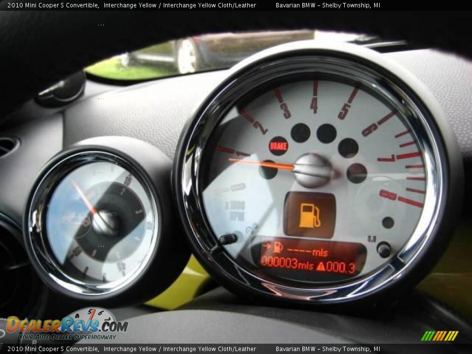 2010 Mini Cooper S Convertible Interchange Yellow / Interchange Yellow Cloth/Leather Photo #18