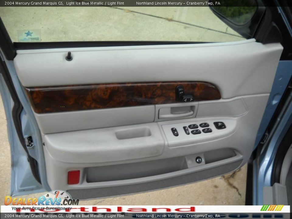 2004 Mercury Grand Marquis GS Light Ice Blue Metallic / Light Flint Photo #6
