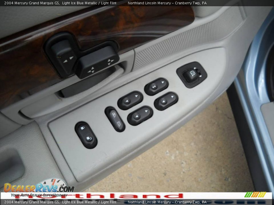 2004 Mercury Grand Marquis GS Light Ice Blue Metallic / Light Flint Photo #16