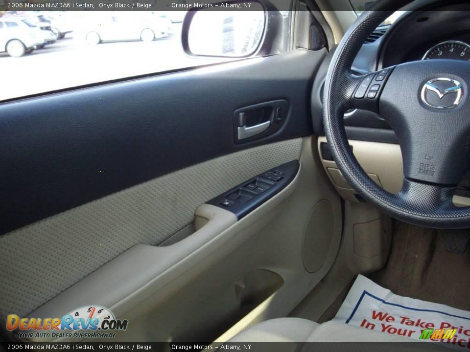 2006 Mazda MAZDA6 i Sedan Onyx Black / Beige Photo #10