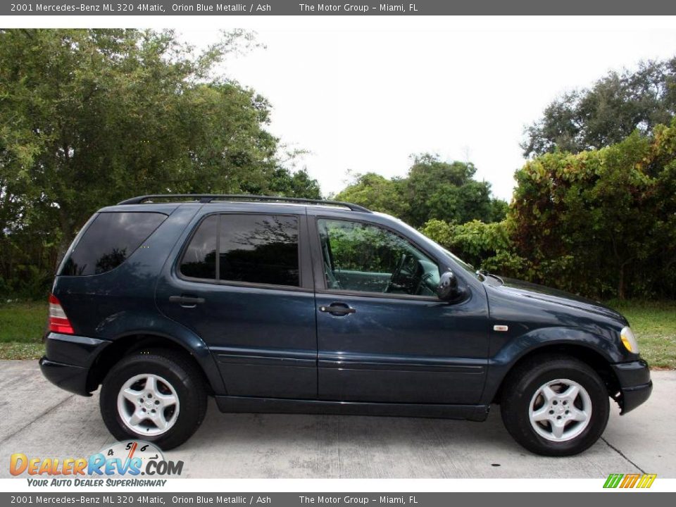2001 Mercedes-Benz ML 320 4Matic Orion Blue Metallic / Ash Photo #15