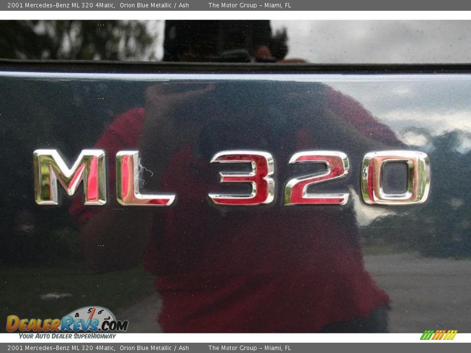 2001 Mercedes-Benz ML 320 4Matic Orion Blue Metallic / Ash Photo #29