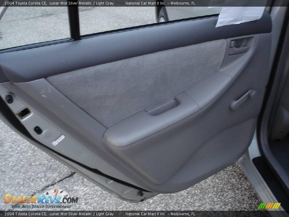 2004 Toyota Corolla CE Lunar Mist Silver Metallic / Light Gray Photo #10