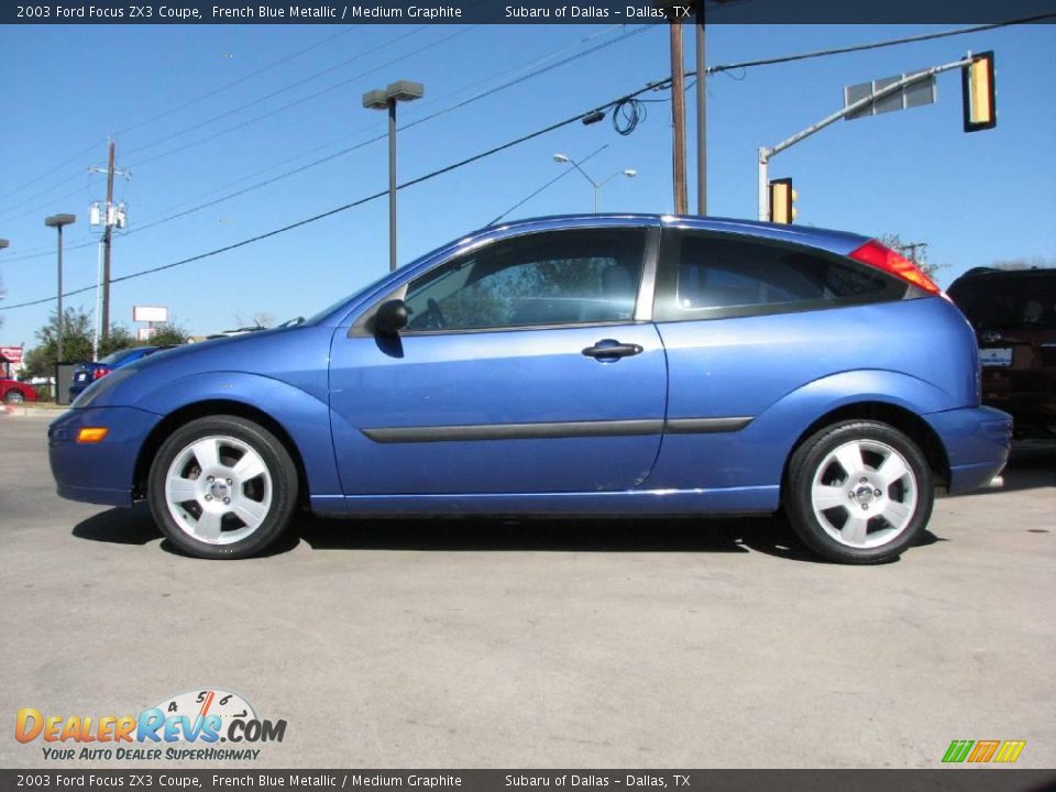2003 Ford Focus ZX3 Coupe French Blue Metallic / Medium Graphite Photo #4