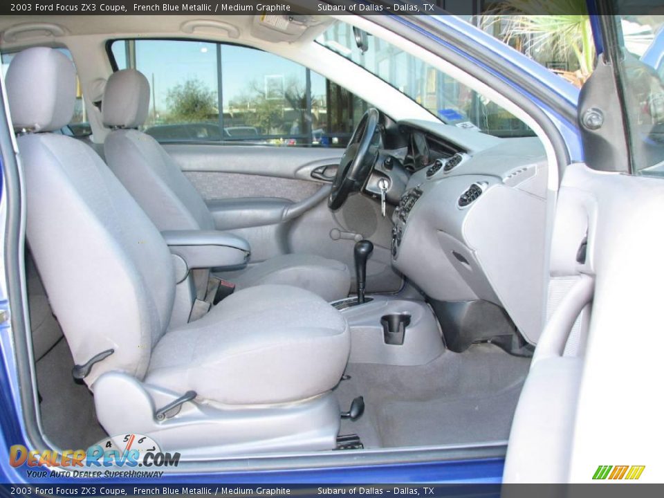 2003 Ford Focus ZX3 Coupe French Blue Metallic / Medium Graphite Photo #10