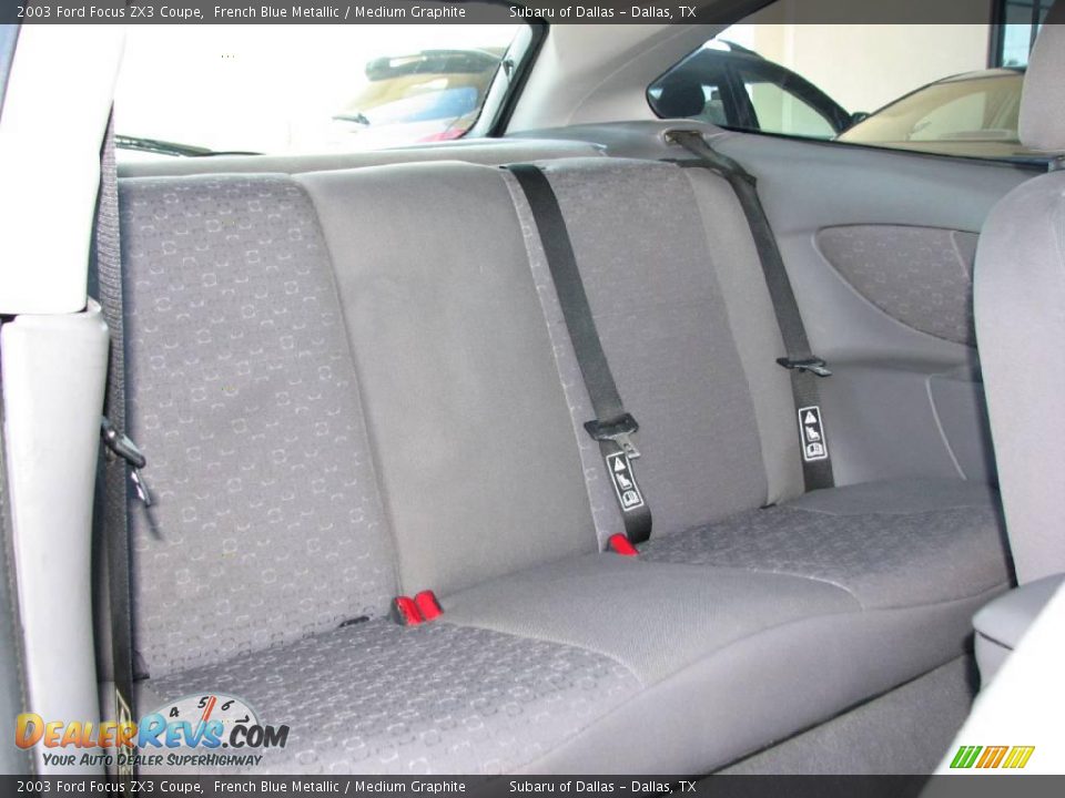 2003 Ford Focus ZX3 Coupe French Blue Metallic / Medium Graphite Photo #11