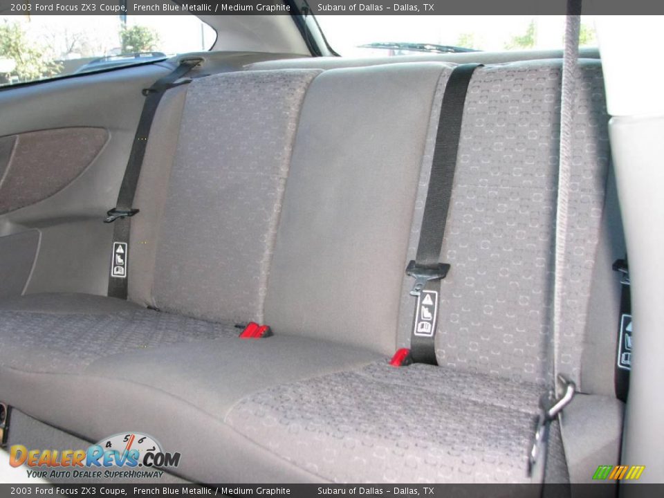 2003 Ford Focus ZX3 Coupe French Blue Metallic / Medium Graphite Photo #12