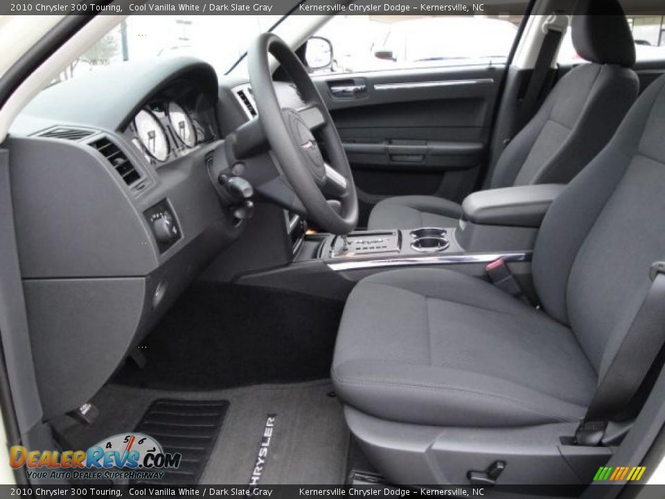 2010 Chrysler 300 Touring Cool Vanilla White / Dark Slate Gray Photo #10