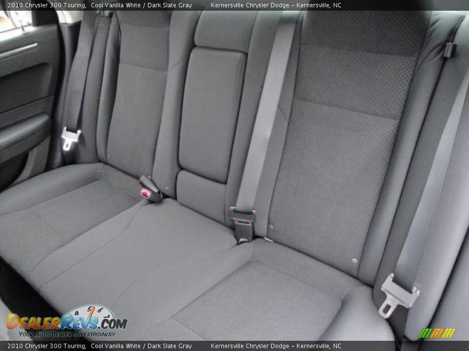 2010 Chrysler 300 Touring Cool Vanilla White / Dark Slate Gray Photo #11