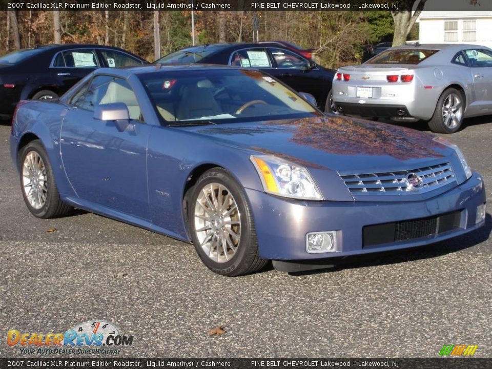 Front 3/4 View of 2007 Cadillac XLR Platinum Edition Roadster Photo #2