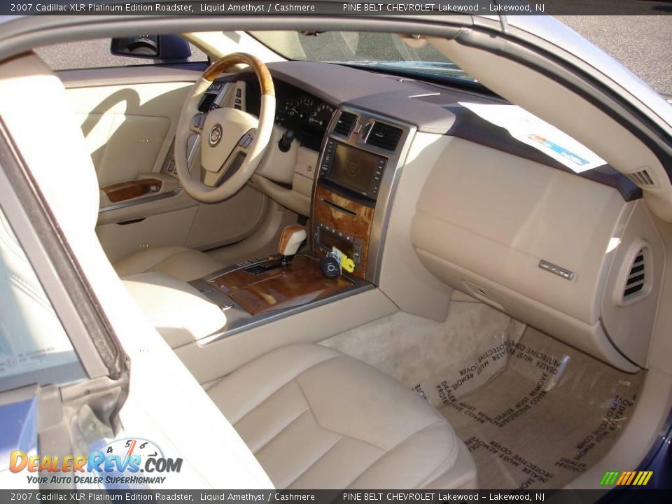 2007 Cadillac XLR Platinum Edition Roadster Liquid Amethyst / Cashmere Photo #10