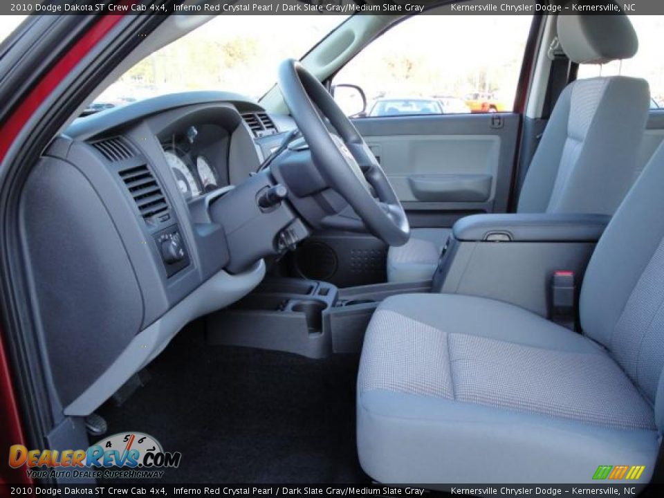 2010 Dodge Dakota ST Crew Cab 4x4 Inferno Red Crystal Pearl / Dark Slate Gray/Medium Slate Gray Photo #12