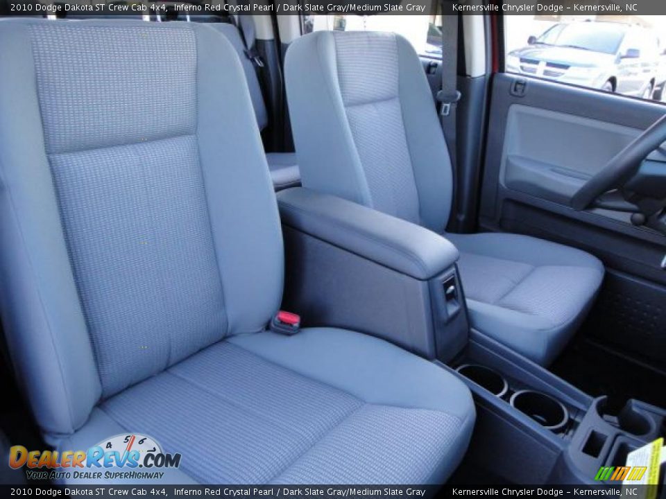 2010 Dodge Dakota ST Crew Cab 4x4 Inferno Red Crystal Pearl / Dark Slate Gray/Medium Slate Gray Photo #19