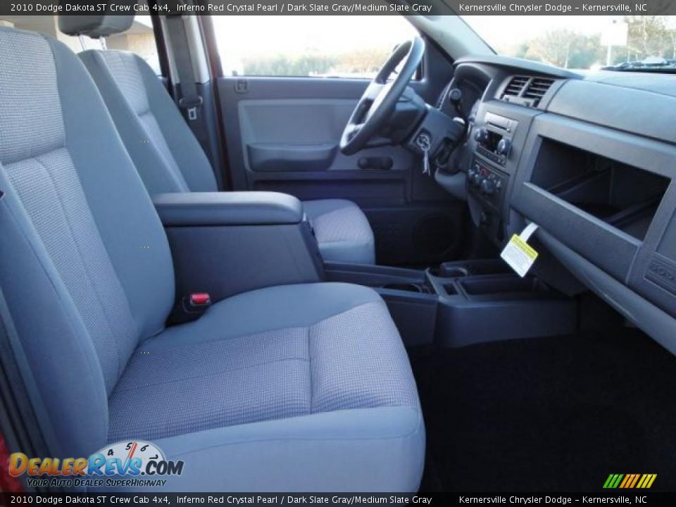 2010 Dodge Dakota ST Crew Cab 4x4 Inferno Red Crystal Pearl / Dark Slate Gray/Medium Slate Gray Photo #20