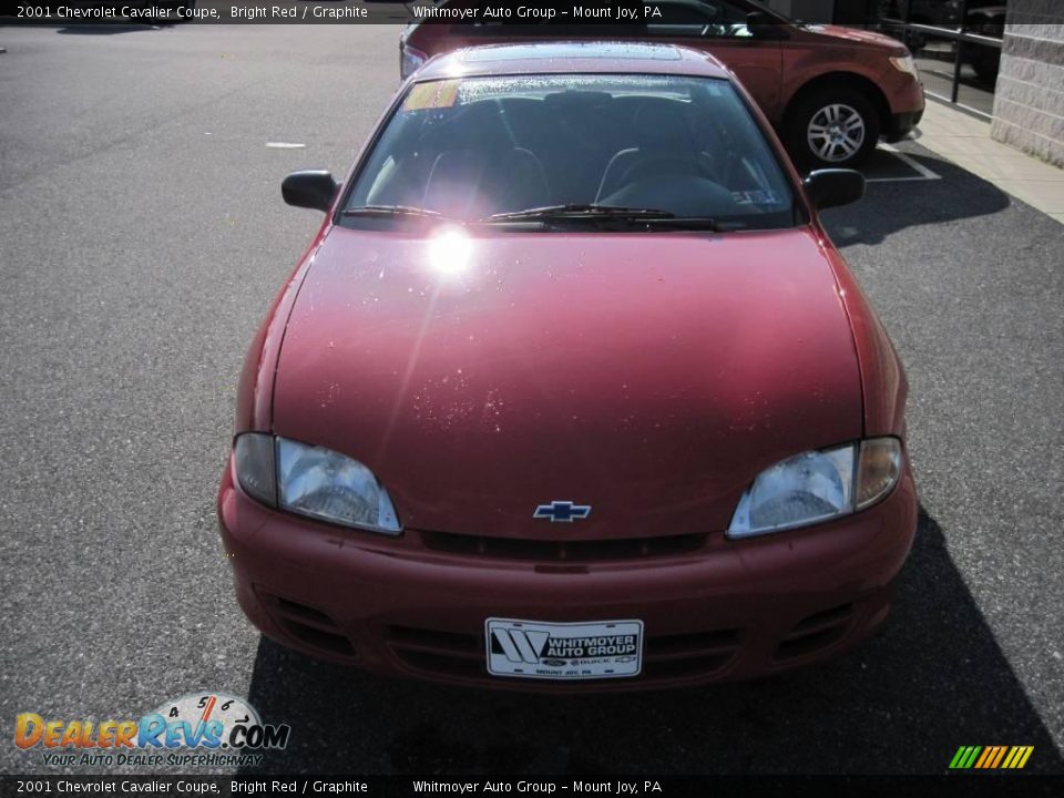 2001 Chevrolet Cavalier Coupe Bright Red / Graphite Photo #2