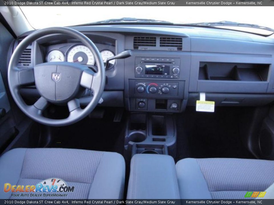 2010 Dodge Dakota ST Crew Cab 4x4 Inferno Red Crystal Pearl / Dark Slate Gray/Medium Slate Gray Photo #21