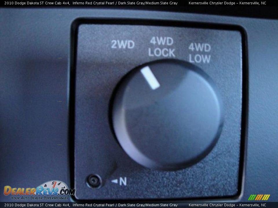 2010 Dodge Dakota ST Crew Cab 4x4 Inferno Red Crystal Pearl / Dark Slate Gray/Medium Slate Gray Photo #24