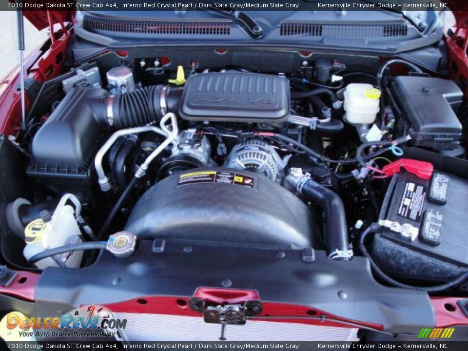 2010 Dodge Dakota ST Crew Cab 4x4 Inferno Red Crystal Pearl / Dark Slate Gray/Medium Slate Gray Photo #26